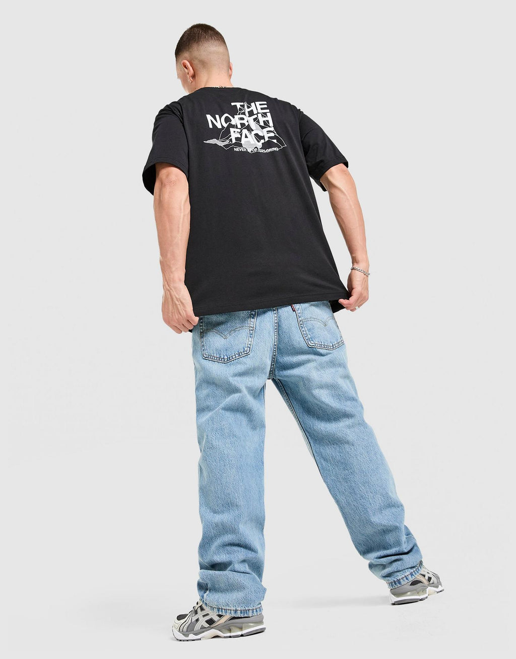 T-shirt the north face