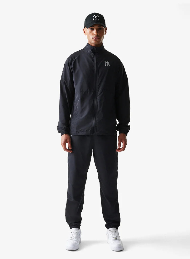 Completo New Era Woven